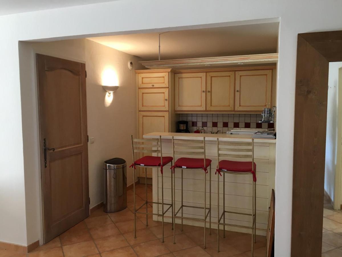 Sainte-Maxime - 3 Bedroom Apartment, Air Conditioned, Outdoor Terrace, Swimming Pool 外观 照片